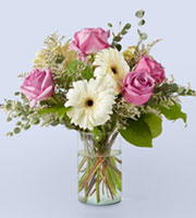 Ros� and Pearls Bouquet