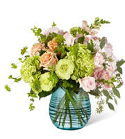 The FTD� Irreplaceable� Luxury Bouquet- VASE INCLUDED